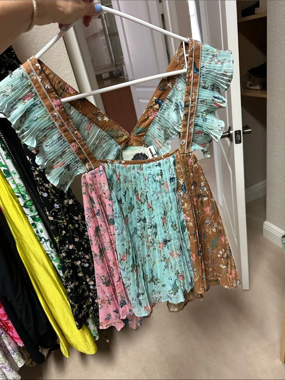 Floral Ruffle Pleated Tank Top - Mixed Pastel - Picture 1 of 3
